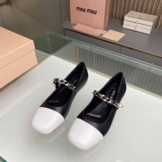 Miu Miu flat shoes